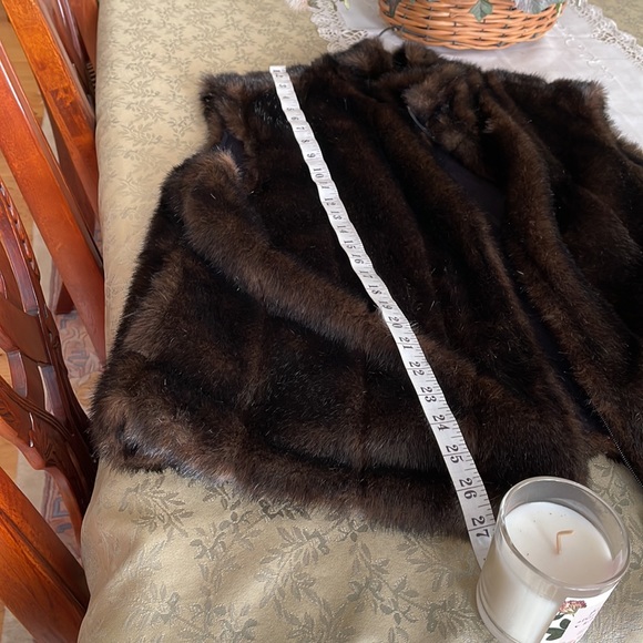 Faux Fur Vest - Picture 5 of 9